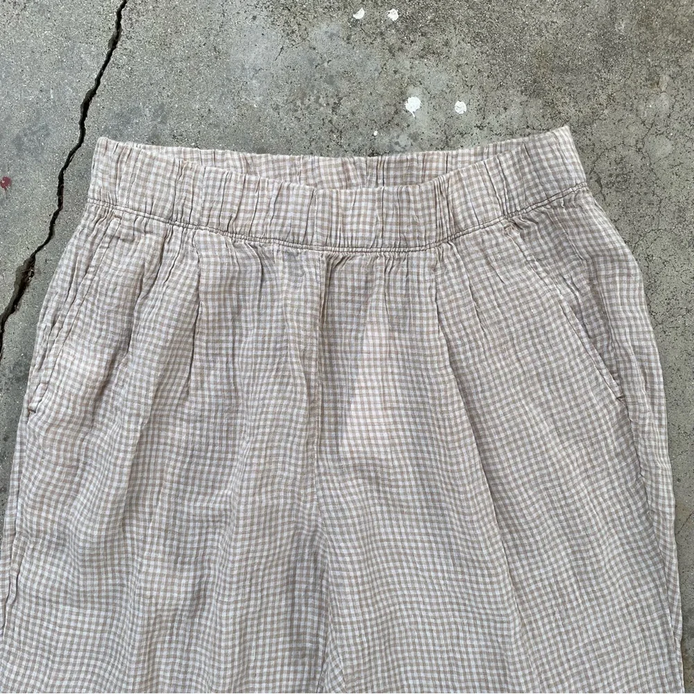 Eileen Fisher | Puckered Organic Linen Tapered Pant - Picture 7 of 13